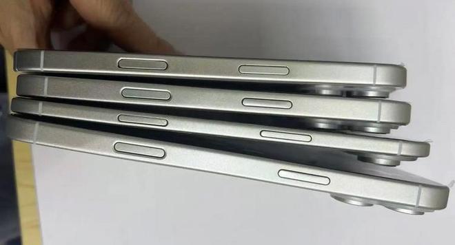 库克大发慈悲？ 苹果iPhone 17或全系标配12GB内存
