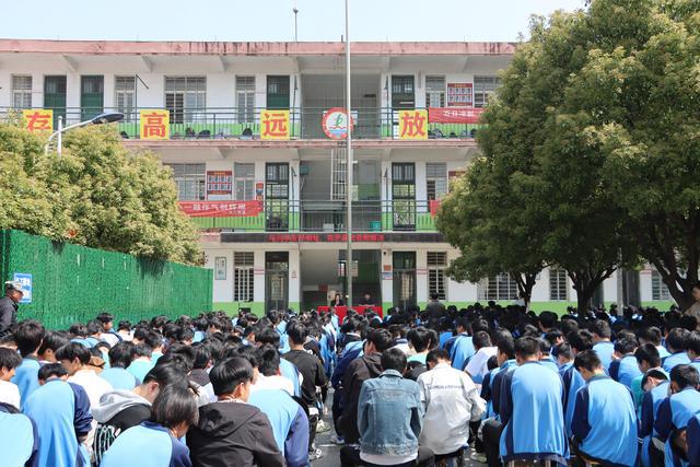 这堂法治课，为校园安全加“法”码！