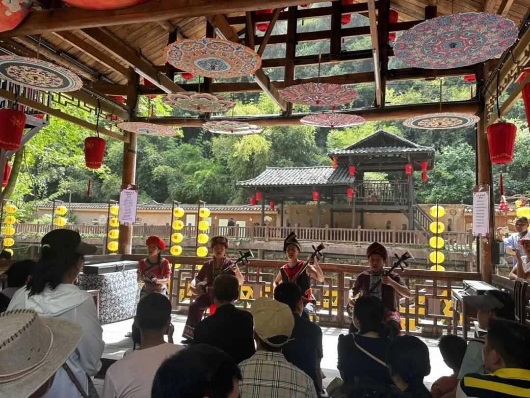 5月1日 湖北省600余家A级旅游景区接待人次334.31万人次
