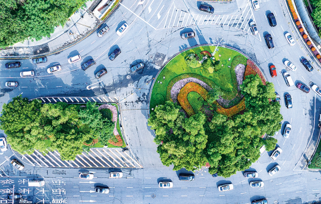 武汉东湖路变成四季花路