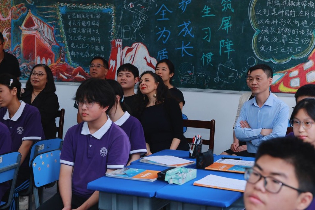 西班牙教育参赞连续两年访汉，推进AI教学应用合作
