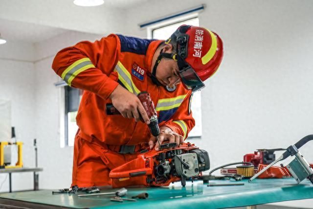 淬炼成钢铸就荣光时刻！河南消防3人荣誉全国先进工作者称号