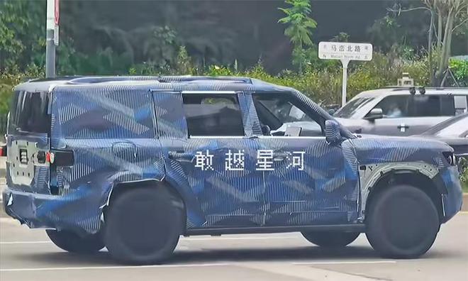 疑似方程豹钛7谍照曝光，硬派造型，尺寸接近豹