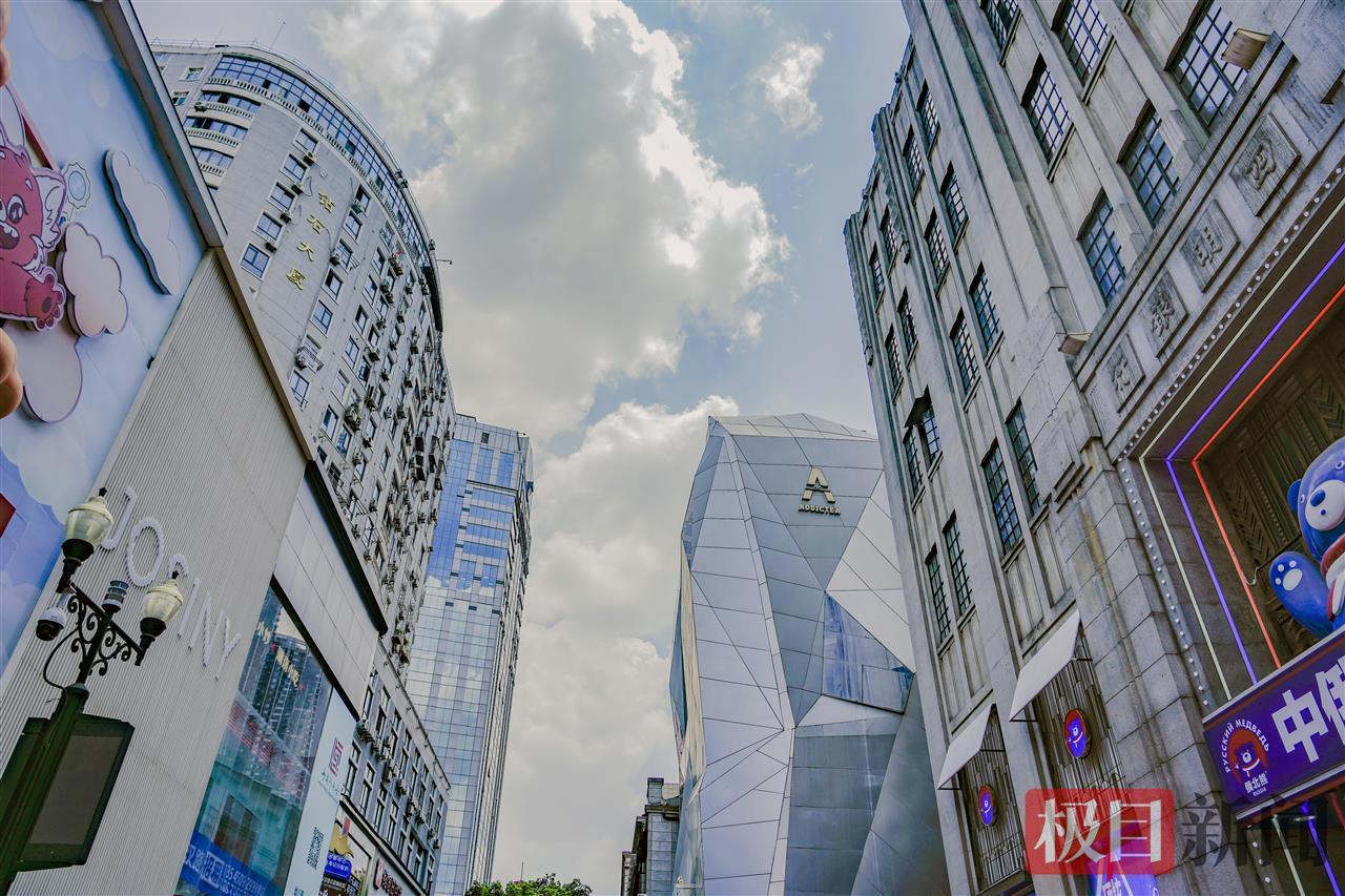 武汉云层密布 降温的雨正在来的路上
