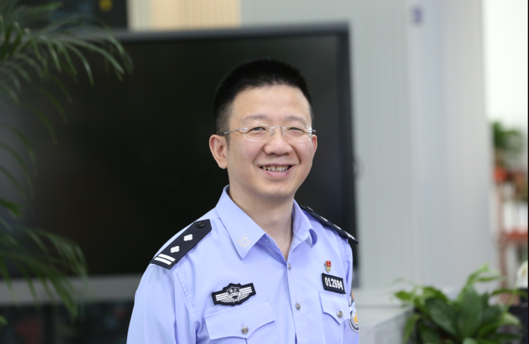 武汉市公安局党委作出决定
